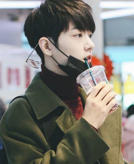 娱乐圈都在吃肖战的瓜